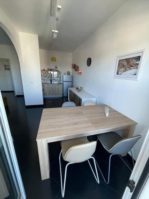Appartamento Terrazza Bella Vista Cisternino Bagian luar foto